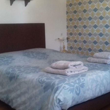Home Is Home Camors Bagian luar foto